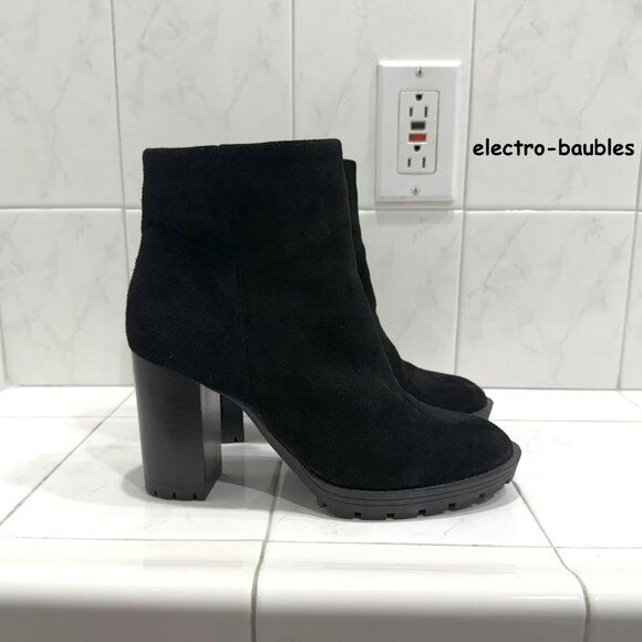 BCBG Block Heel Ankle Booties Size 8.5B Black Suede Laliah NWOB - FREE SHIPPING - Picture 4 of 12